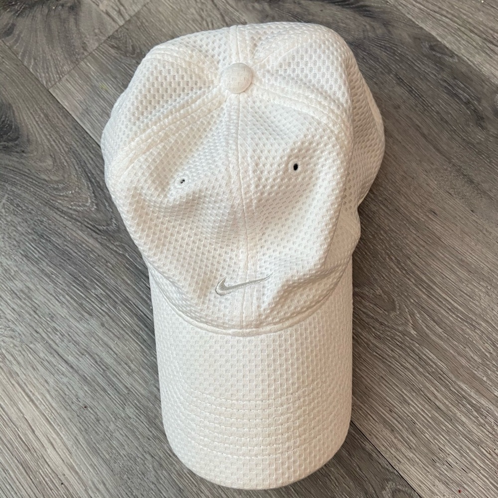 Women’s Nike Golf Hat